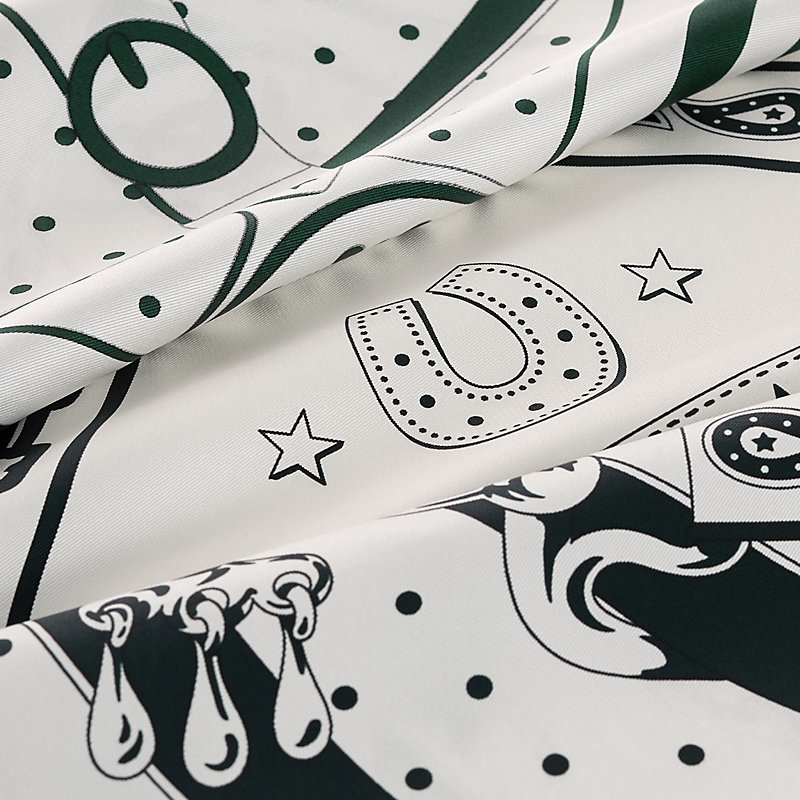 清晨漫步Bandana”140双面方巾- 白色| Hermès - 爱马仕官网
